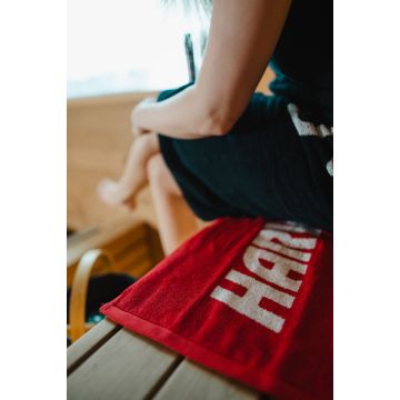 Harvia SAC80401 – Červený ručník HARVIA 70 x 140 cm