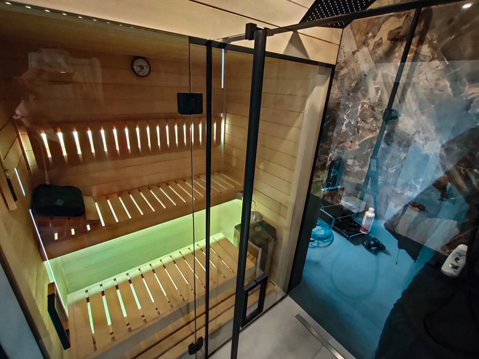 Sauna se sprchou Sauna se sprchou